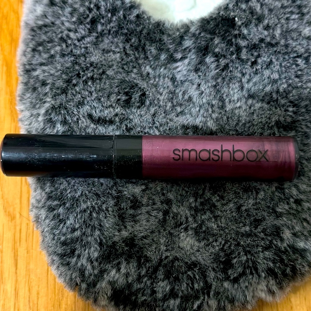 Liquid lipstick